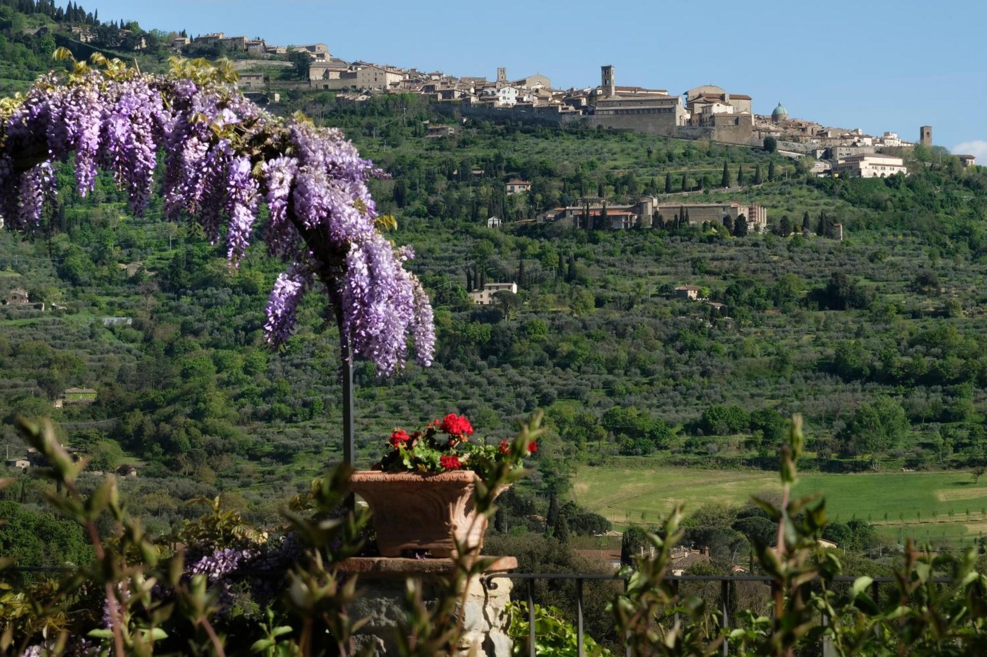 Il Falconiere Relais & Spa Hotel Cortona Exterior photo