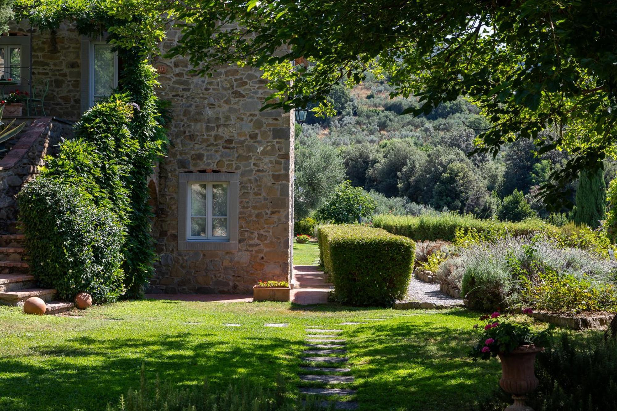 Il Falconiere Relais & Spa Hotel Cortona Exterior photo