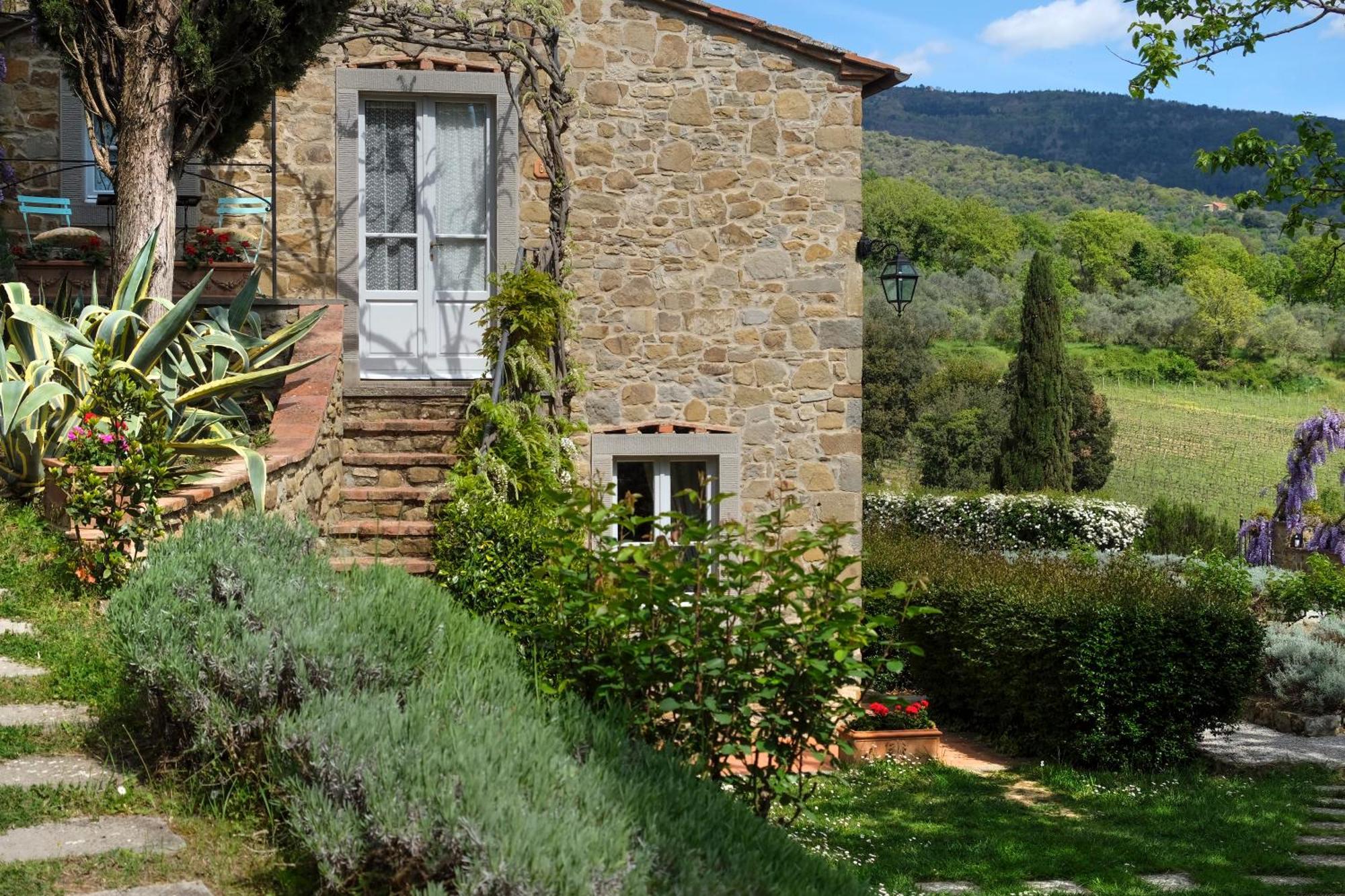 Il Falconiere Relais & Spa Hotel Cortona Exterior photo